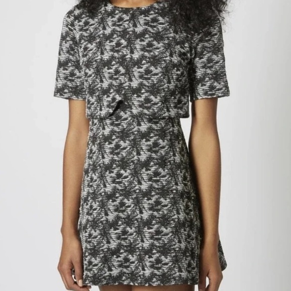 Topshop Black and Gray 3 quarter  Sleeve overlay Dress - Picture 3 of 12